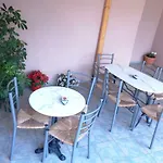 Angela 酒店