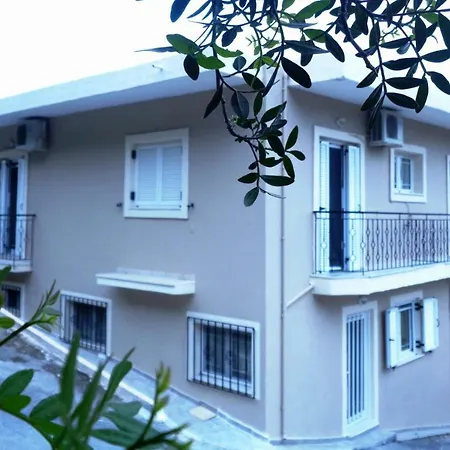 Angela Loutra Edipsou (Evia)